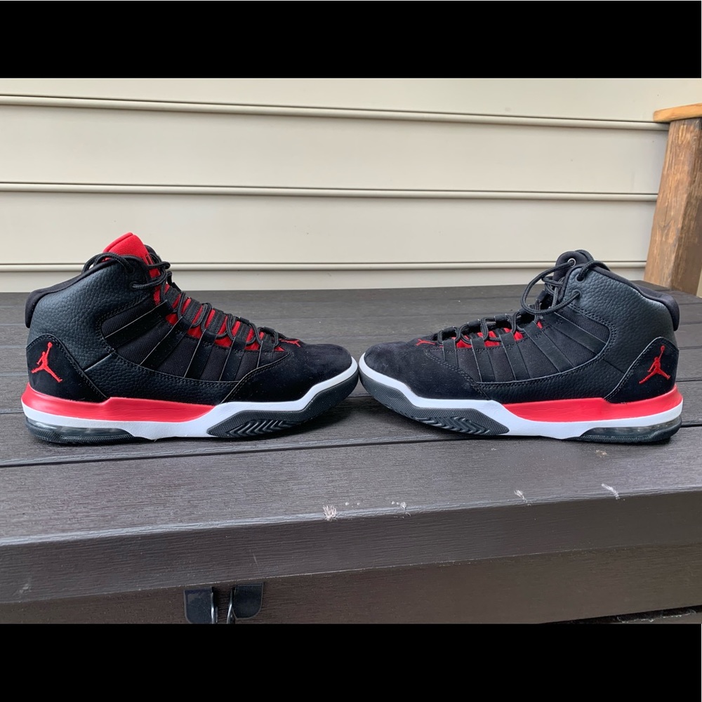 School age Jordan’s Max Aura